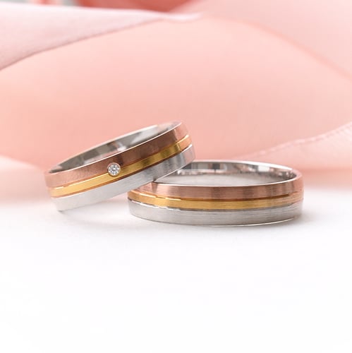 Minimalistické svadobné obrúčky s diamantom Wate