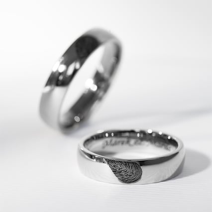 Svadobné obrúčky s otlačkami prstov Feita