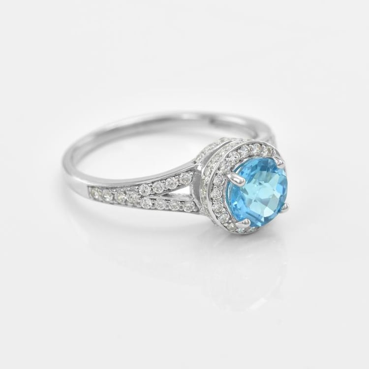 Strieborný prsteň s topásom a zirkónmi 46994