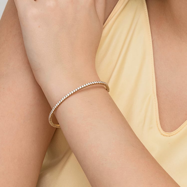 Zlatý flexi náramok s lab-grown diamantmi 165071