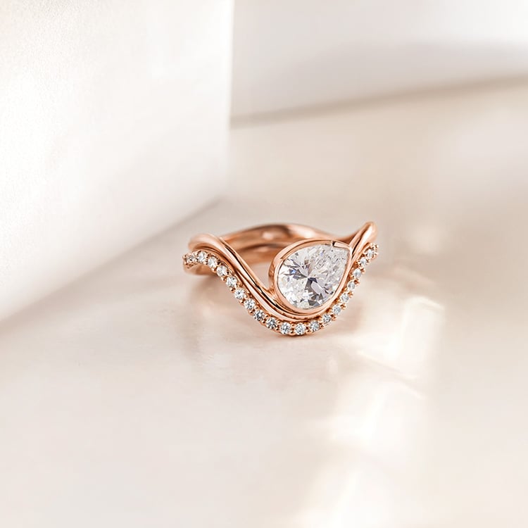 Romantický zásnubný set prsteňov s diamantmi 155843