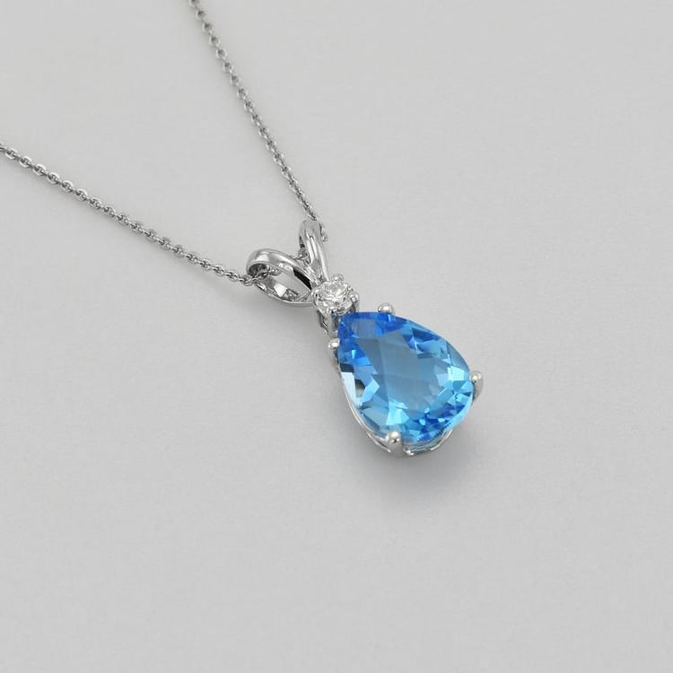 Náhrdelník s topásom 39768