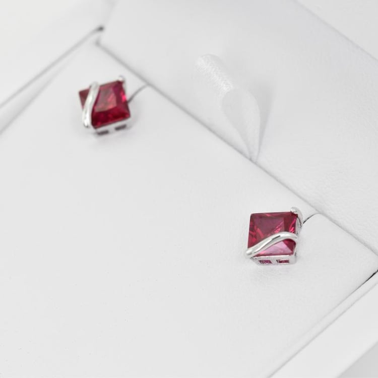 Náušnice s rubínmi 17480