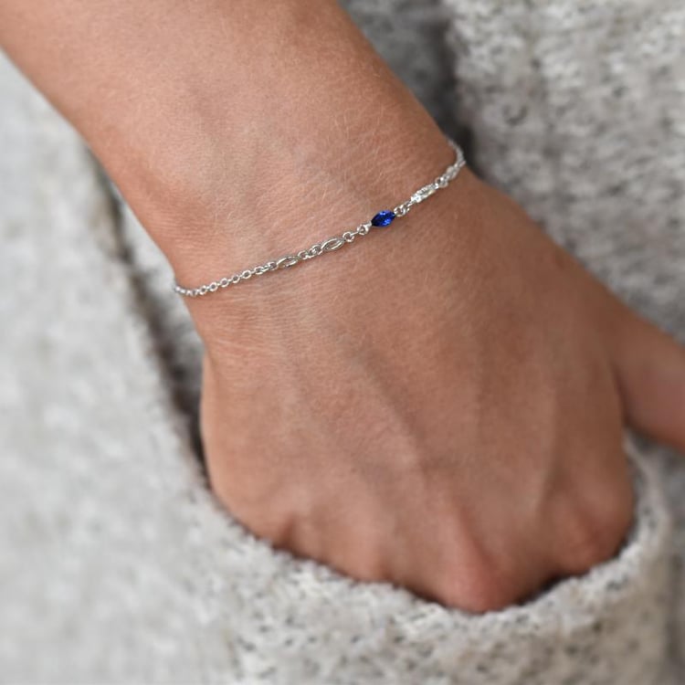 Náramok so spinelom 24628