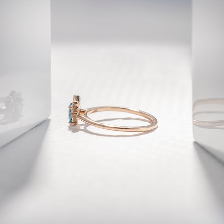 Zásnubný prsteň s 0.30ct IGI certifikovaným modrým lab-grown diamantom Aiza 111364