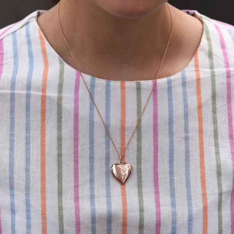 Zlatý medailón v tvare srdca s gravírom vašej voľby Forkin 45840