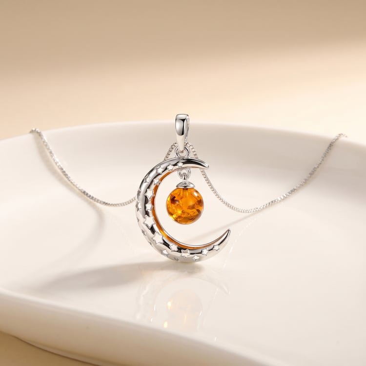 Strieborný jantárový prívesok v tvare mesiaca Lana 166742