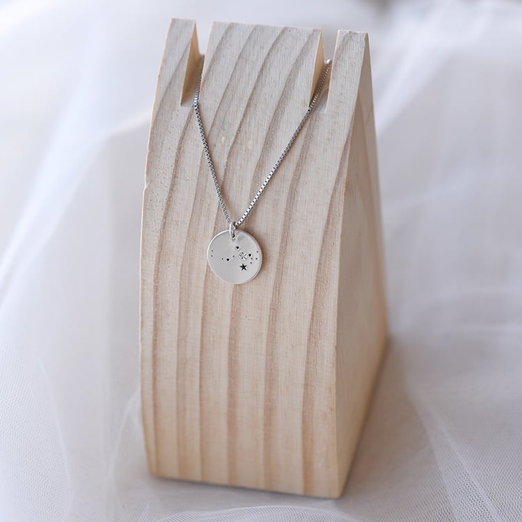 Strieborný prívesok súhvezdí s diamantom 60271