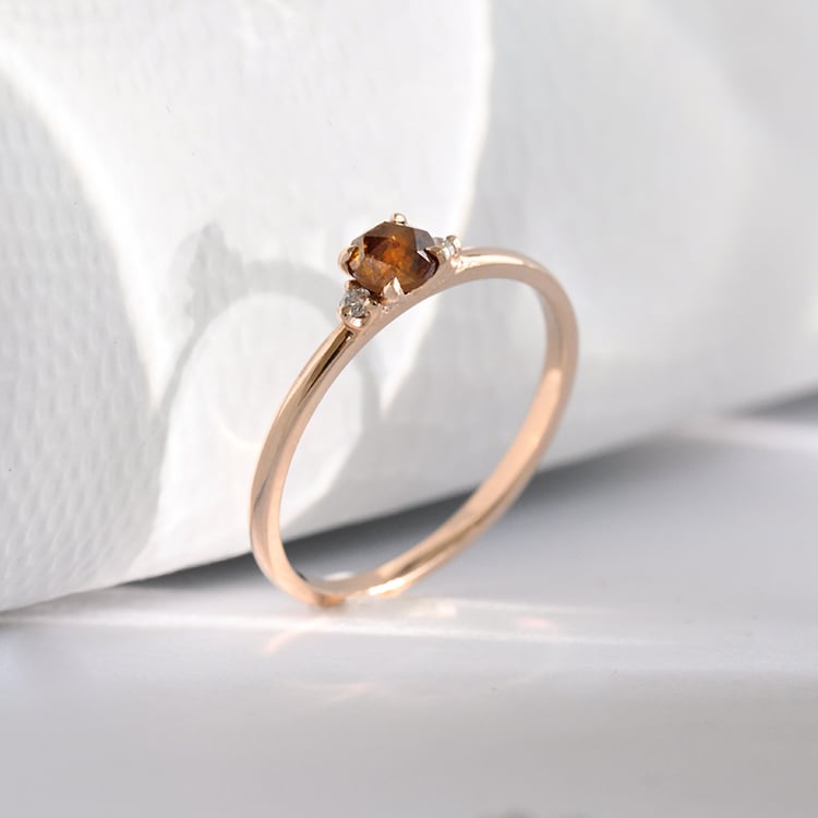 Zásnubný prsteň so salt and pepper diamantom Hye 117595