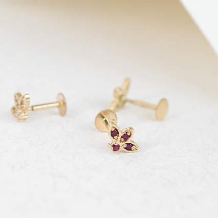 Zlatá piercing náušnica s rubínmi Ciera