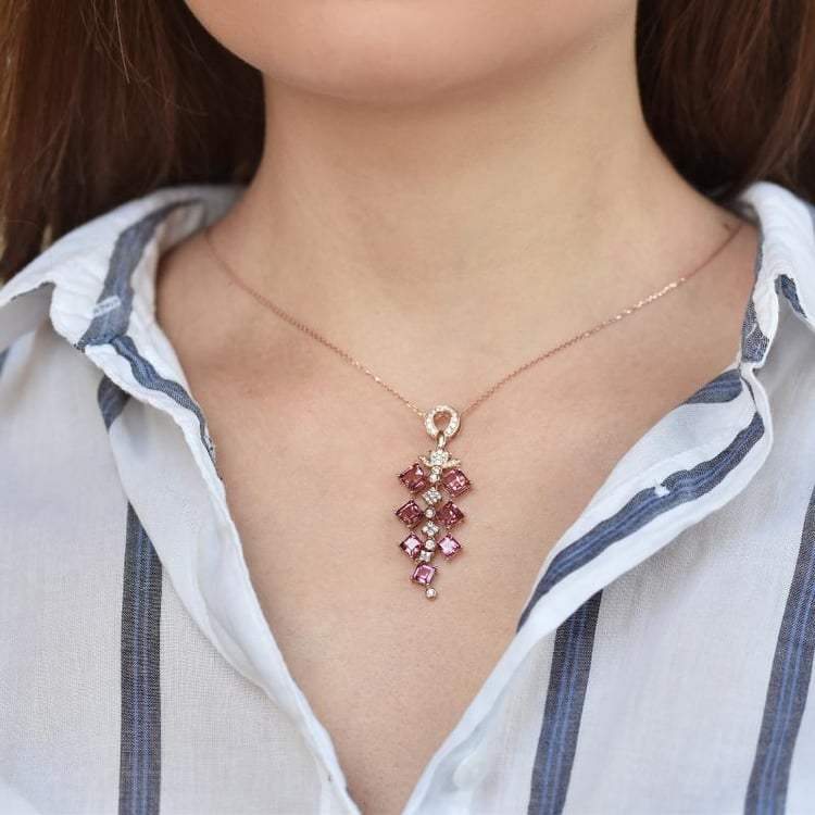 Zlatý náhrdelník s turmalínmi 17817