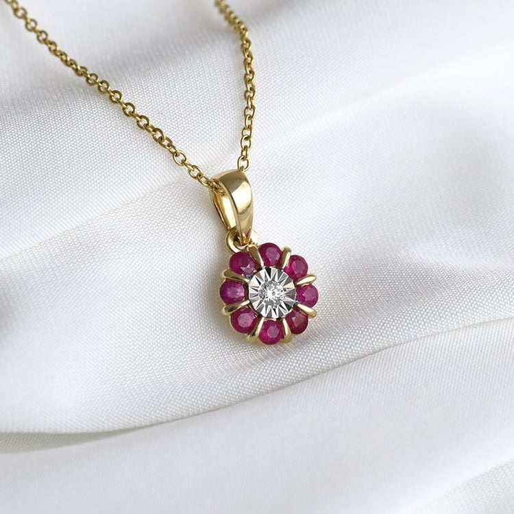 Rubínový prívesok 84936