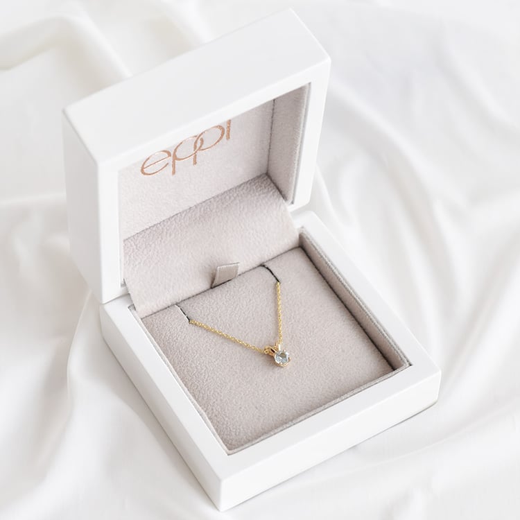 Prívesok s akvamarínom zo zlata 93805