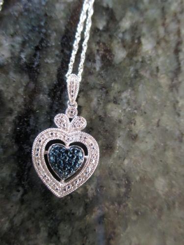 Srdiečkový náhrdelník s diamantmi 5915