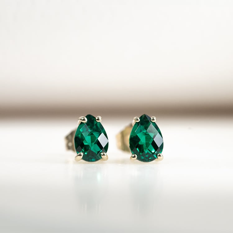 Zlaté náušnice so smaragdovými slzami Rekan 133822