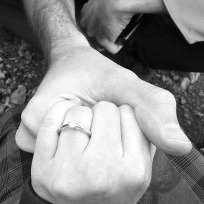 Zásnubný prsteň s diamantom 