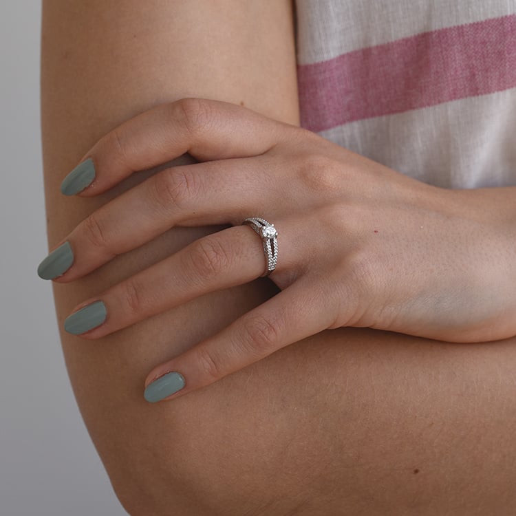 Zásnubný prsteň plný diamantov 65366