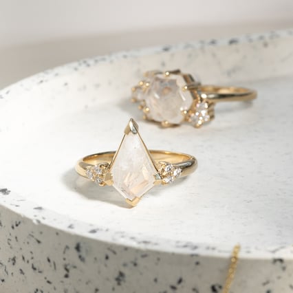 Jedinečný prsteň s mesačným kameňom Floki