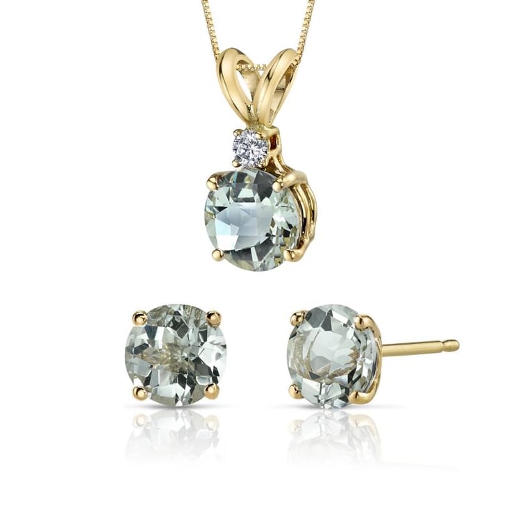 Zlatá kolekcia šperkov s round ametystmi Chremnoe