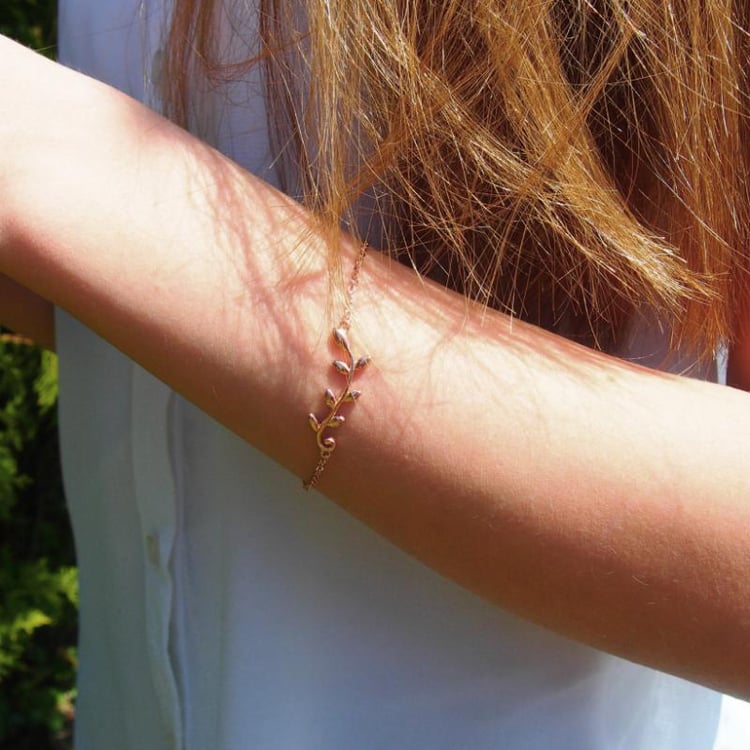 Strieborný náramok 10750