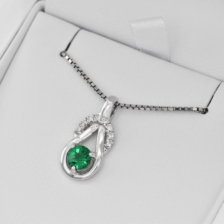 Prívesok so smaragdom 24112