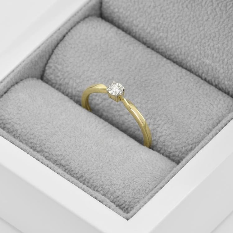 Prsteň s diamantom zo žltého zlata 45109