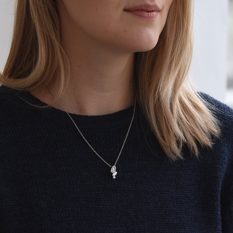 Strieborný prívesok s mesačným kameňom, ruženínom 72686