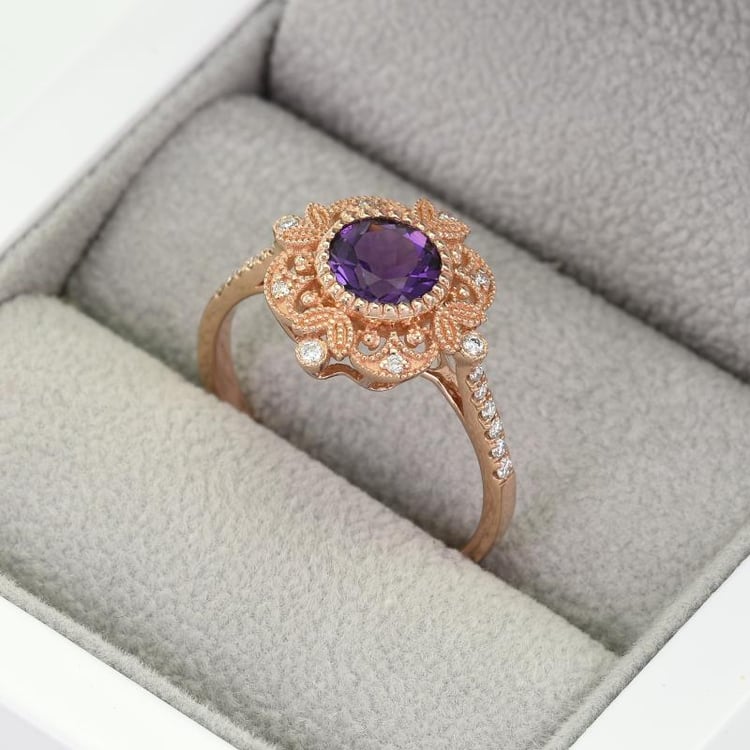 Prsteň s diamantmi 51544