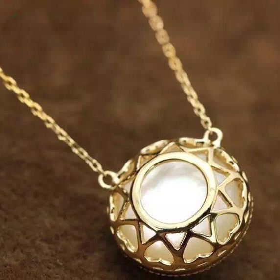 Zlatý náhrdelník s mabe perlou 10321