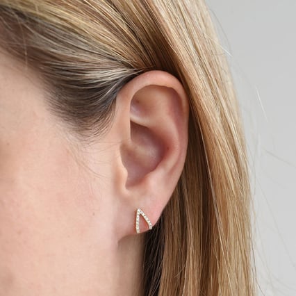 Strieborné náušnice s lab-grown diamantmi Wishbone