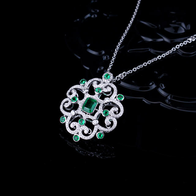 Náhrdelník so smaragdmi 8536