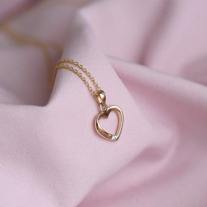 Kolekcia strieborných šperkov v tvare srdca s diamantmi Maryse