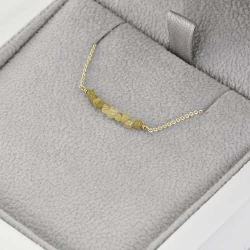 Zlatý choker so žltými nebrúsenými diamantmi Samante