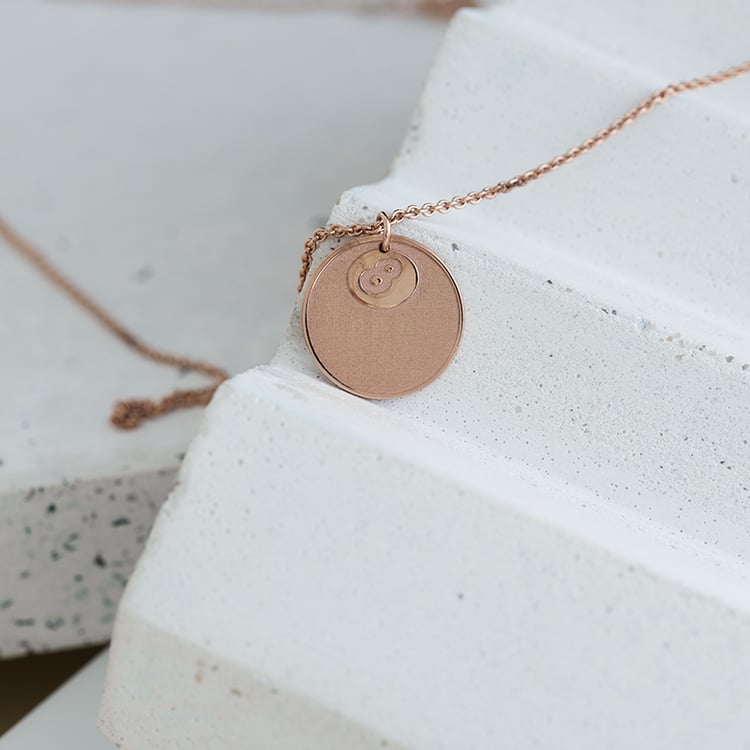 Strieborný prívesok lopta s gravírom vašej voľby Billiard 122850