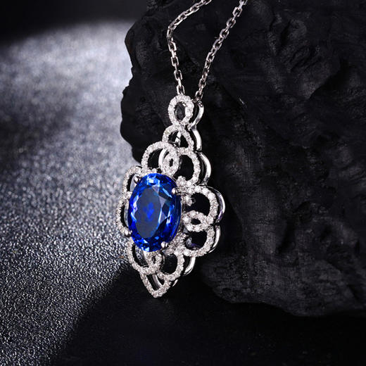 Náhrdelník s tanzanitom 9851