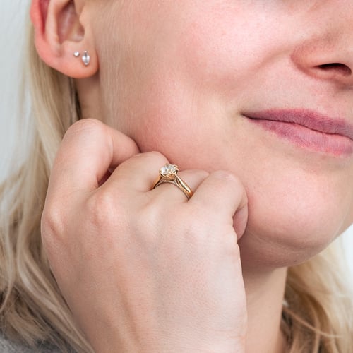 Zásnubný prsteň s postrannými marquise diamantmi Lisabet