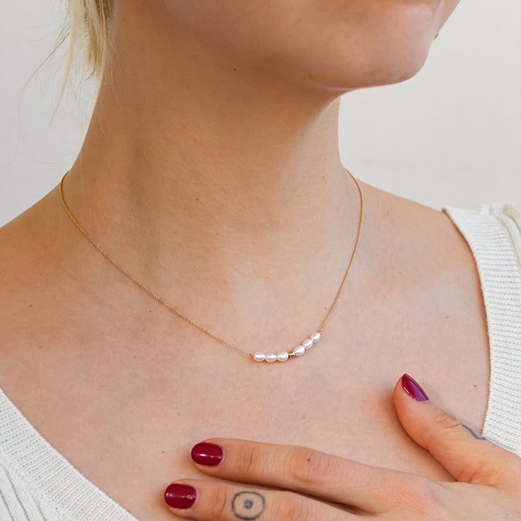 Strieborný náhrdelník s perlami Floatila 132777