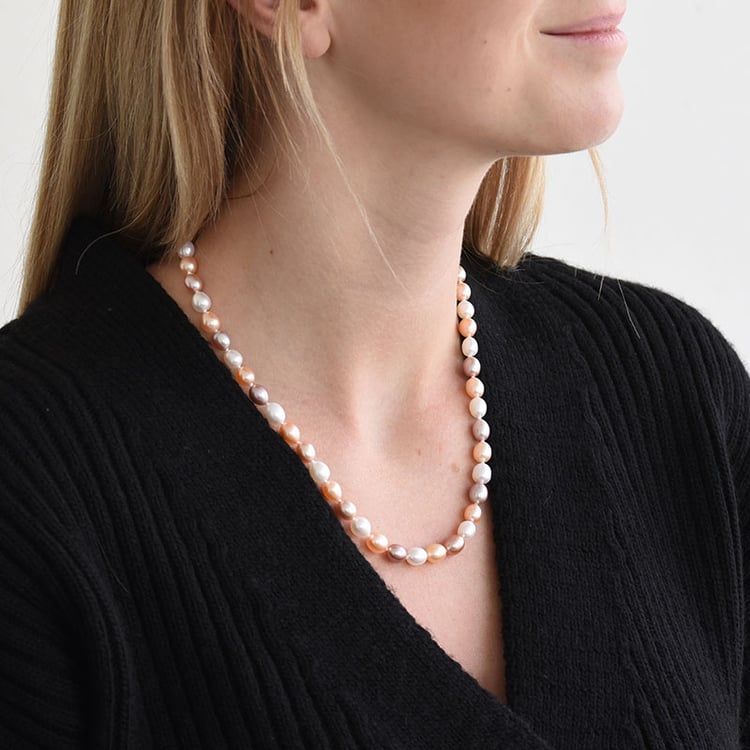 Náhrdelník s farebnými perlami Breda 83687