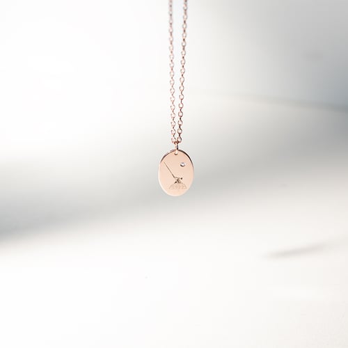 Personalizovaný strieborný prívesok s diamantom Metronome