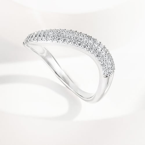 Half eternity zvlnený zlatý prsteň s lab-grown diamantmi Hjalmar