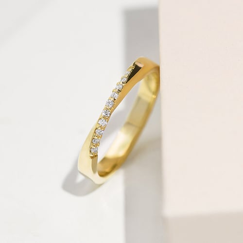 Zlaté prepletené svadobné obrúčky s diamantmi Aleisha