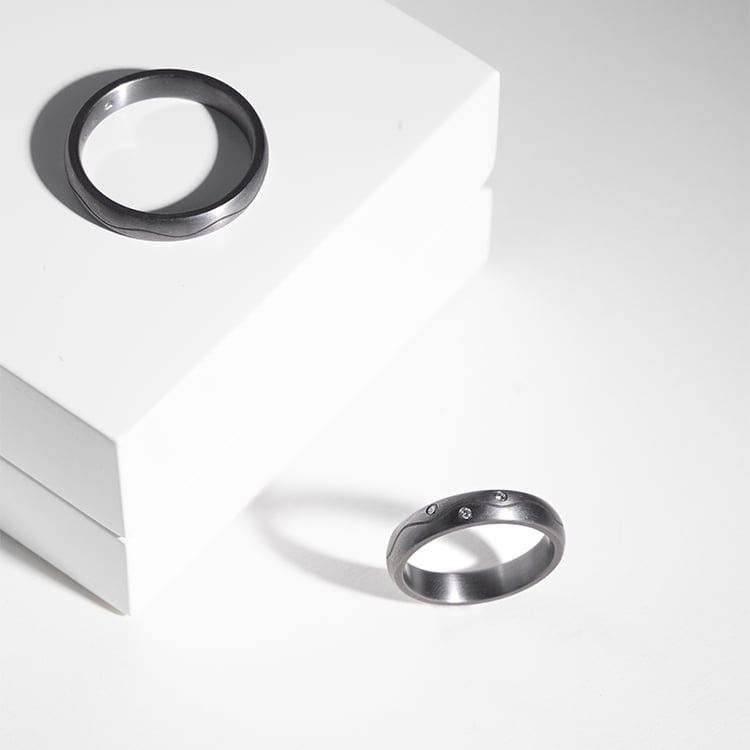 Tantalové snubné prstene s diamantmi Basile 123387