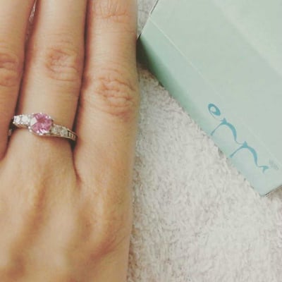 Strieborný prsteň so zafírom