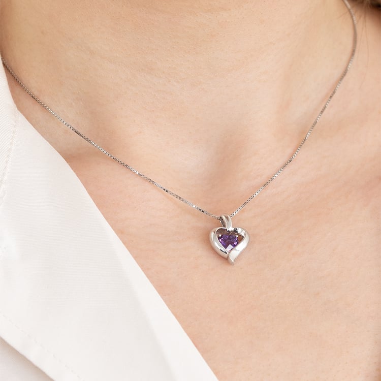 Ametystové srdce v strieborném prívesku Hurtie 125894