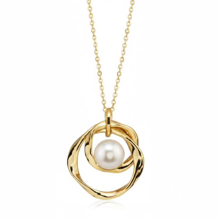 Strieborný prívesok s perlou