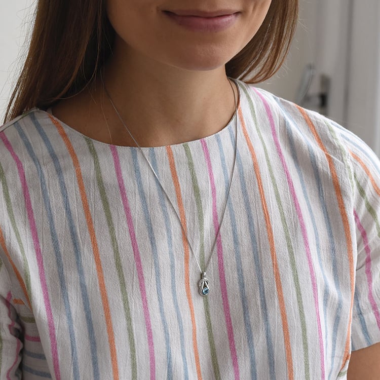 Štýlový náhrdelník s topásom 66429