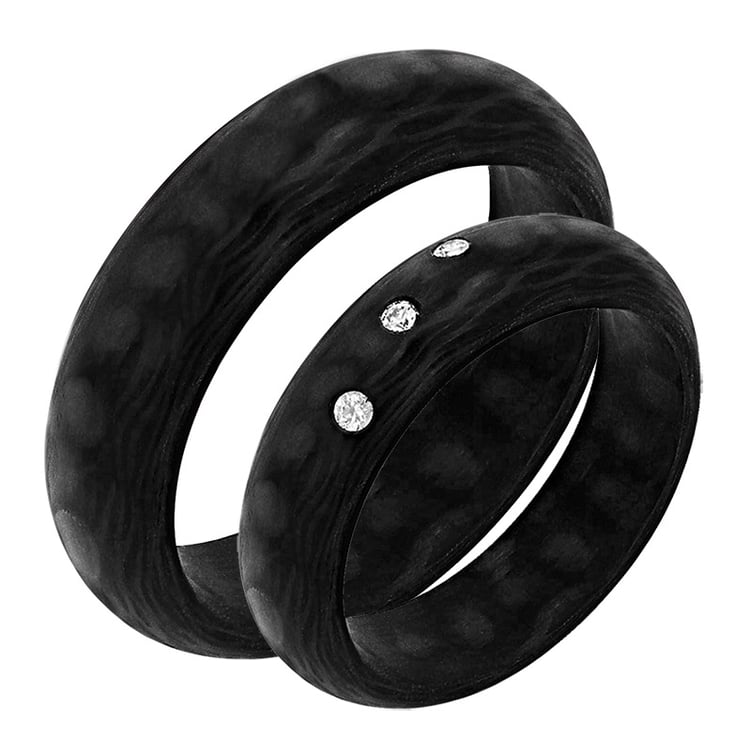 Karbonové snubné prstene s diamantmi