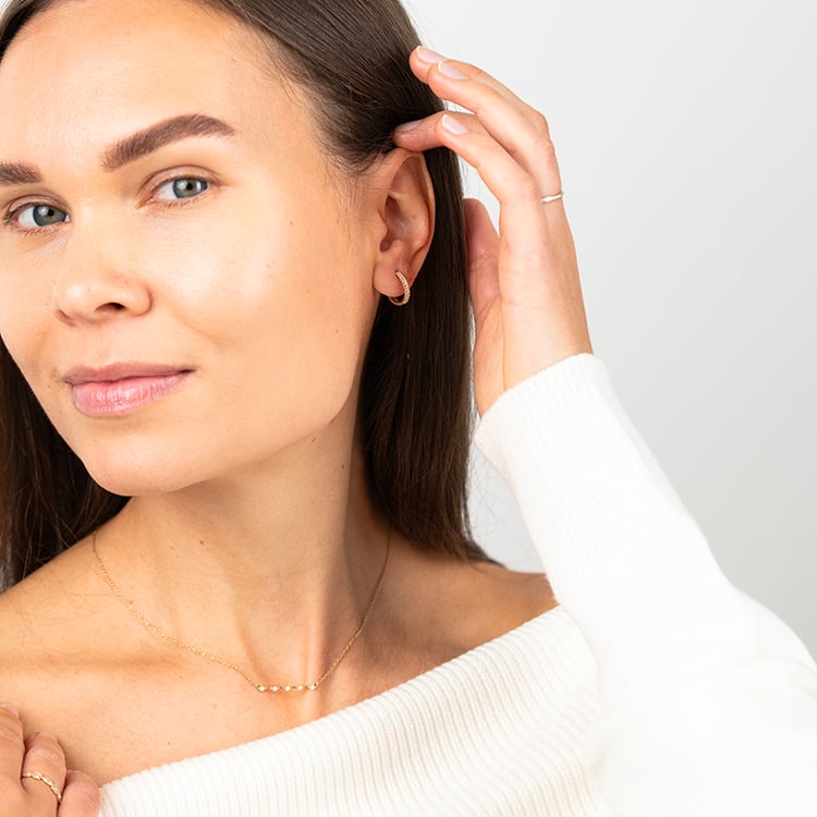 Elegantné kruhové naušnice s lab-grown diamantami Gomati 147108