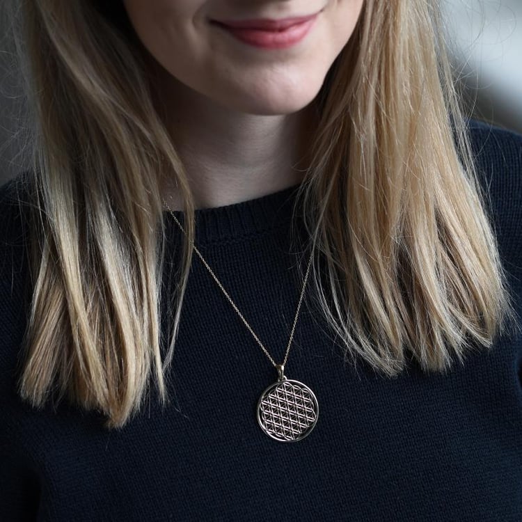 Zlatý kvet života v náhrdelníku s diamantmi 51418