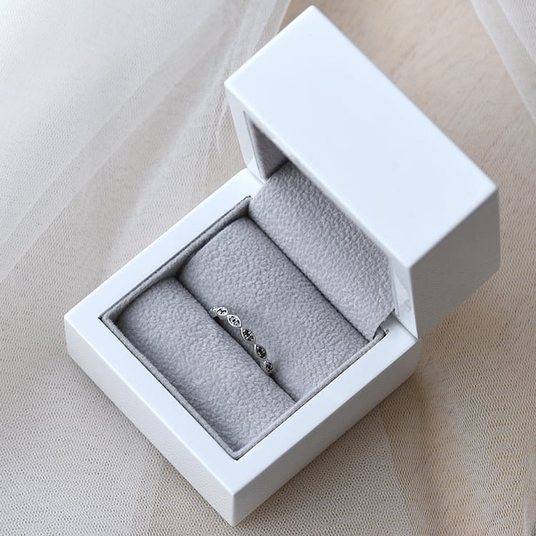 Diamantový eternity prsteň 69658